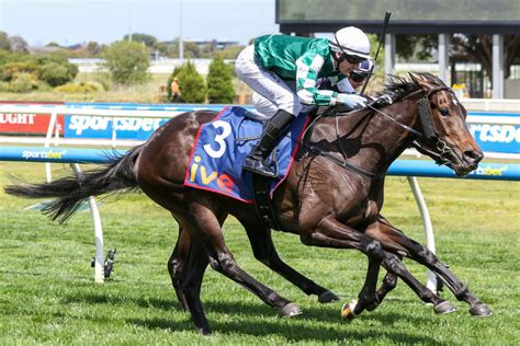 crown oaks odds|Crown Oaks .